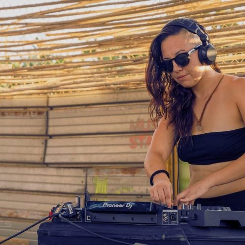 DJ – Dysnomia
